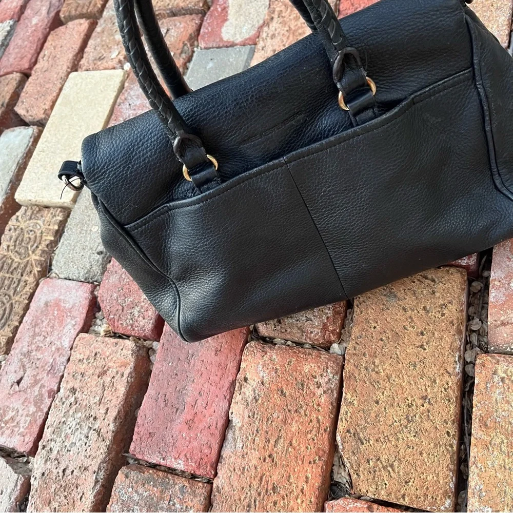 Aimee Kestenburg Black and Gold Women's Handbag - Picture 7 of 8